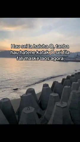 #creatorsearchinsights #tiktoktimorleste🇹🇱🐊foryoupage #viral #fyp #brokenheart #galaubrutal #foryoupage #overthinking #sad 