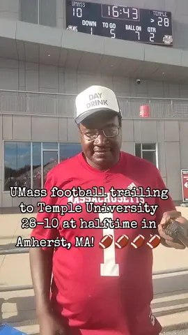 UMass football trailing to Temple University 28-10 at halftime in Amherst, MA! 🏈🏈🏈🏈 #umass #football #foryou #foryoupage #CollegeFootball 