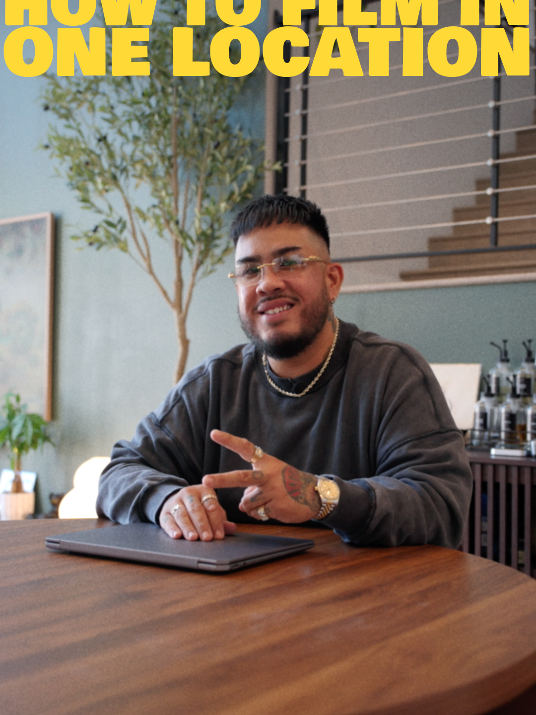 Just because you have small filming space, doesn’t mean it has to feel small! Here’s a bite sized guide on how to make any place look & feel bigger than it actually is. This is my formula 🙂 #shortfilm #tutorial #cinemtography