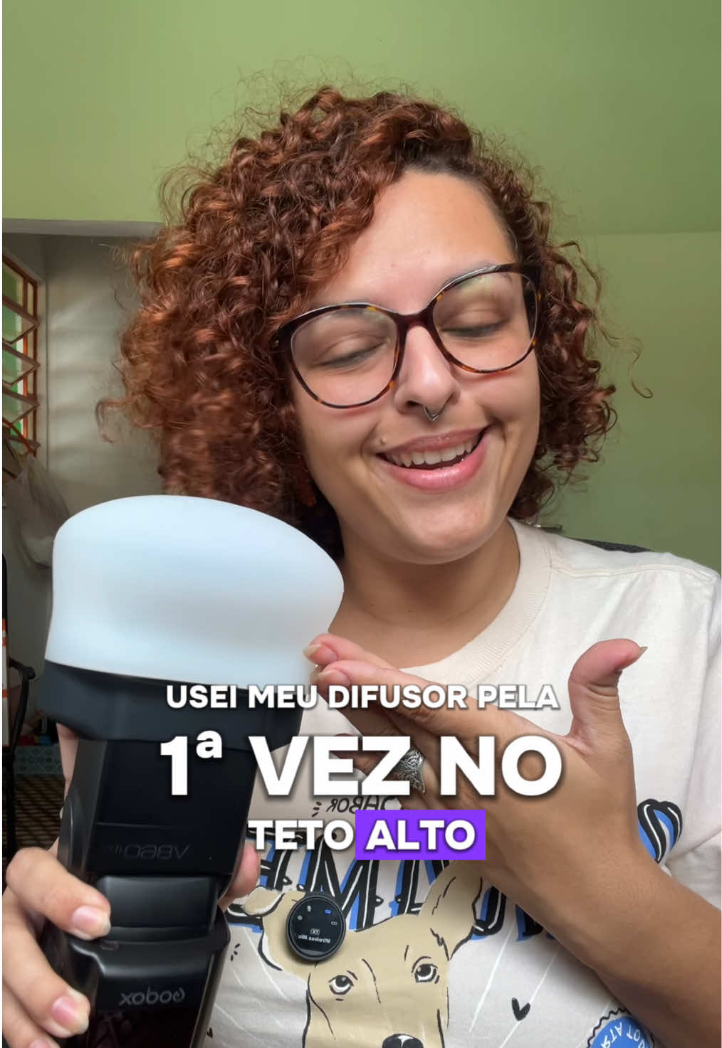 Review completo do difusor embaixo de um teto de telha alto com edição no lightroom mobile. #difusorflash #difusoraliexpress #auladeflash #fotografiaparainiciantes 