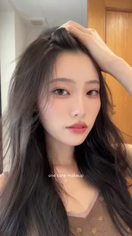 using blush all over ur face>> #makeup #grwm #fwee @fwee #blush 