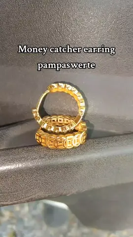 swerte sa negosyo, swerte sa buhay, swerte sa pera.. samahan mo palagi ng sipag. #moneycatcherearrings #pampaswerte #earrings 
