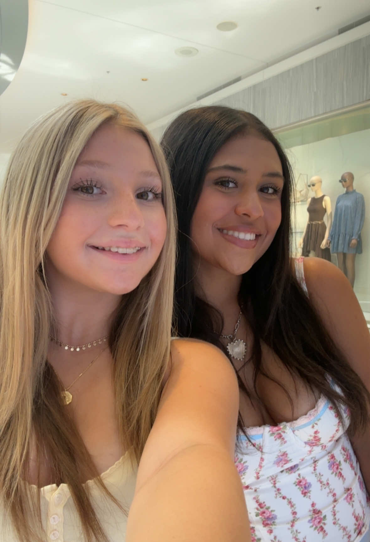 Ahhhhh who’s excited?!?! @Jet House @Kingsley.norrell #tiktok #trending #fypシ #fyp #jethouse 