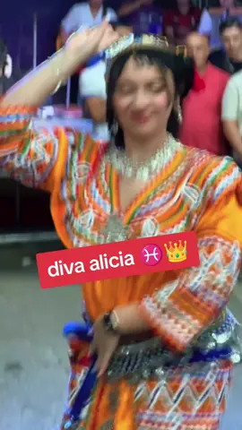 @alicia_compteoff #kabyle♓️ #danse_kabyles_kabylia♓♓♥️♥️♥️🧡💛💚💚💙💙💯💥✌️ 