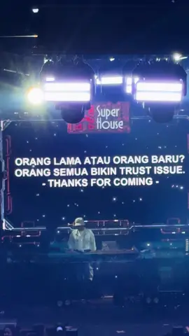 Orang lama masih terasa, tapi orang baru mulai mengetuk hati.” #mrparty 