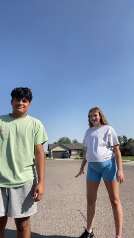 Racing my husband at 34 weeks pregnant 😂 don't pay attention to my arms 🤣 #marriedlife #34weekspregnant #Running #challenge 