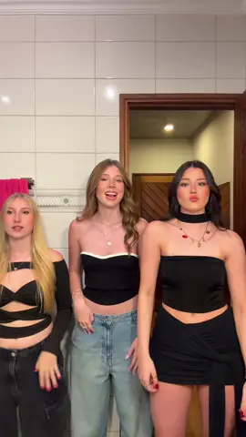 @Ju•*¨*•.¸¸ @manu 