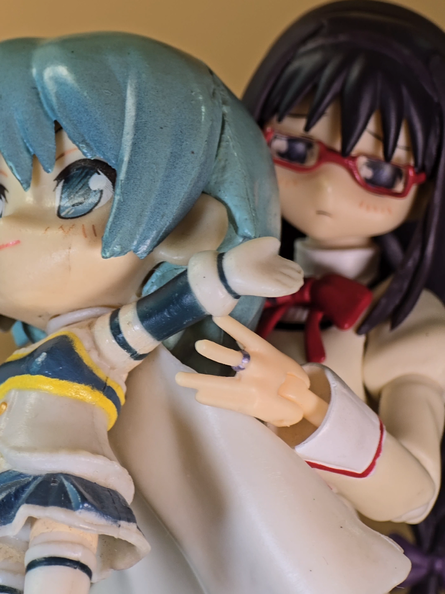 Yo quiero una mini Sayaka #puellamagimadokamagica #madokamagica #madokakaname #sayaka #kyokosakura #akemihomura #homura #madoka #humor #meme #Viral #reels #smilingfriends 
