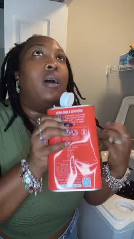 The only detergent we use in this house!!! Non toxic and smells like luxury!! #nontoxicdetergent #laundrydetergent #longlastinglaundrydetergent #crueltyfreelaundrydetergent #moziwash #mozi 