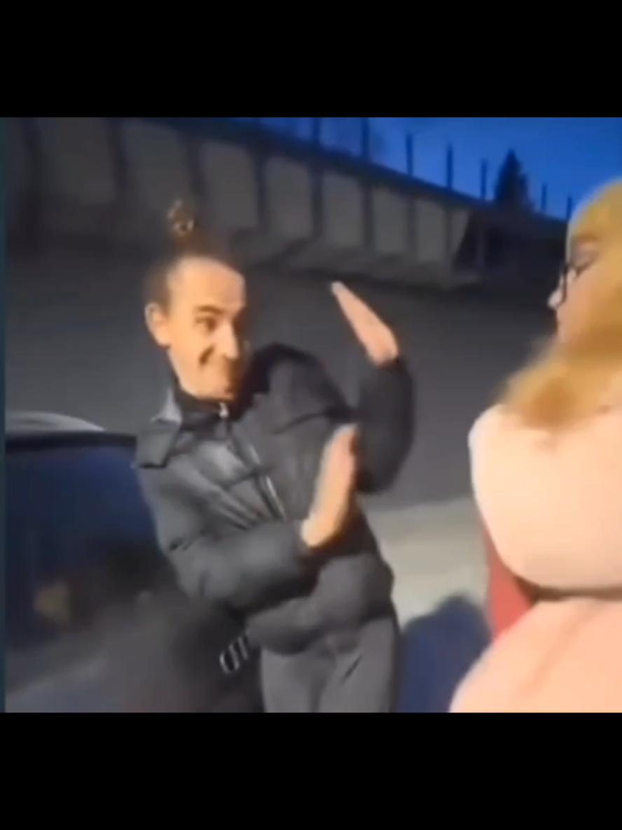 ZOSHTO SE KT I LARA TEPAAT TUKA???  NAJGOLEMOTO PRASHANJE STO NI BIOLOZITE NEMOZAAT DA GO ODGOVORAT #vesakame #laraikt #lara #kt100posto #kt @Lara 💋 @kurva_100% 