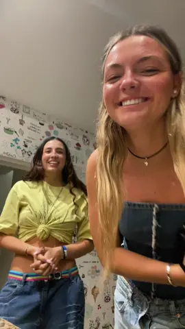 🤘🏾🤘🏾