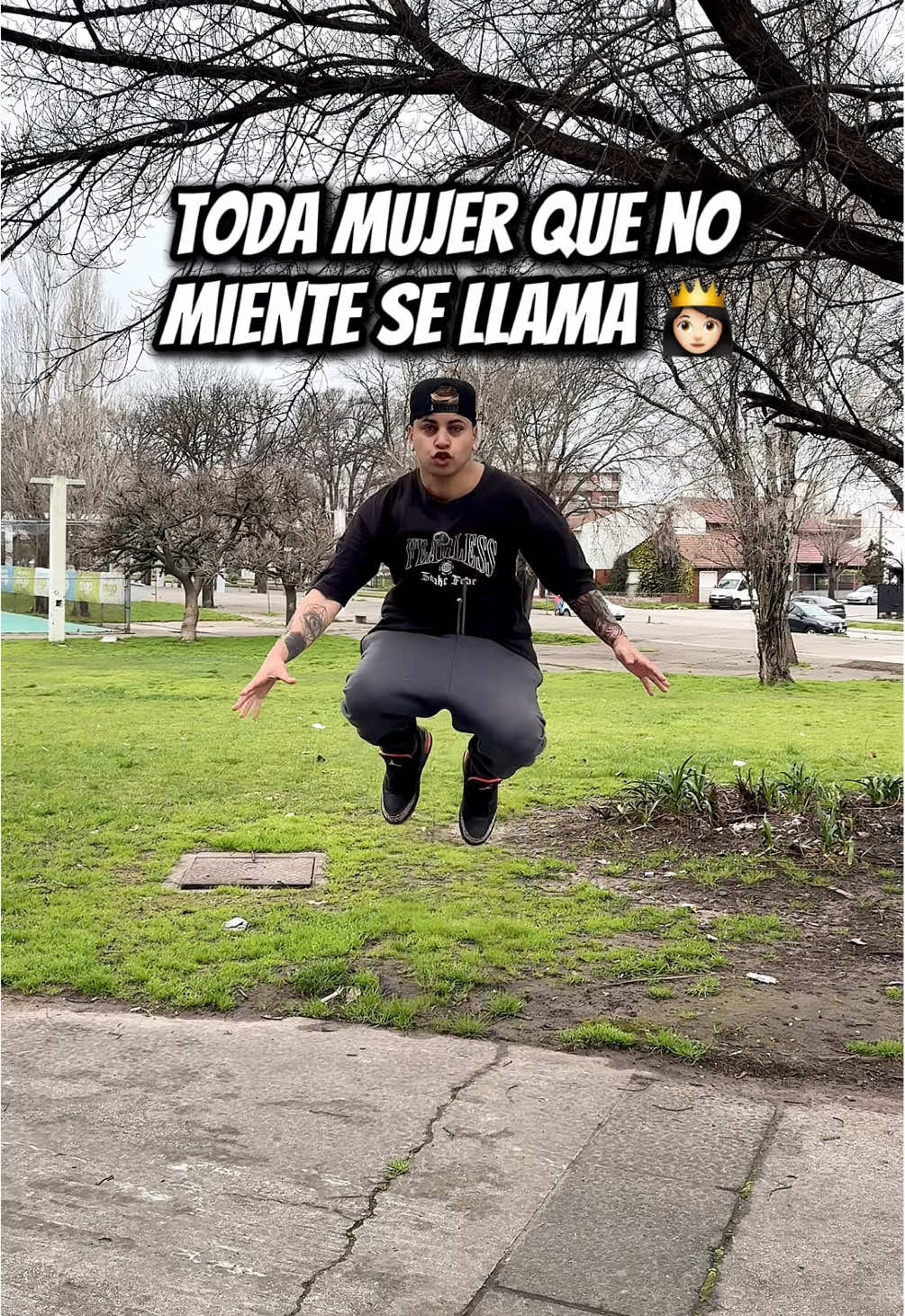 Toda mujer que no miente se llama