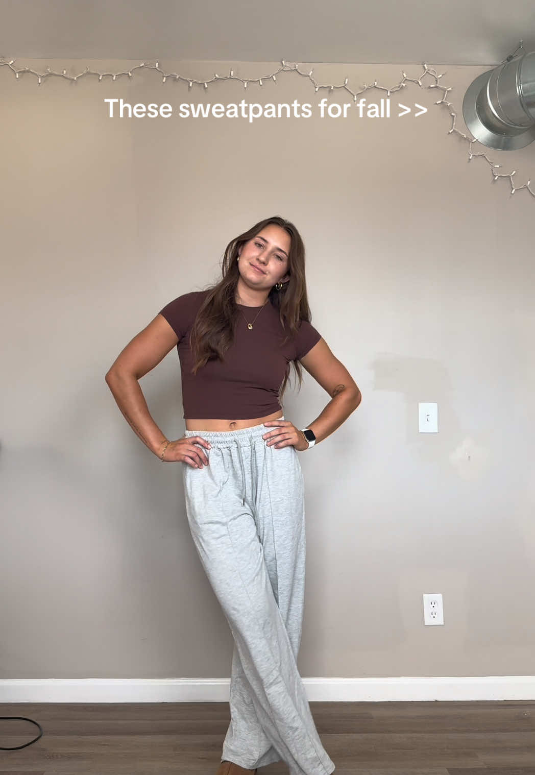 Literally the perfect pants for school & fall weather!! #fyp #sweatpants #falloutfits #comfypants #fallfashion 