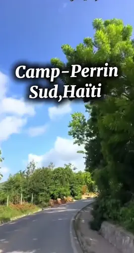 Camp-Perrin, un joyau du Sud d’Haïti 🌿✨. Entre montagnes verdoyantes et rivières cristallines, cette ville offre fraîcheur, sérénité et authenticité. Un véritable paradis naturel à découvrir 💚🇭🇹. #foryou #viralvideo #haitiantiktok #viral 
