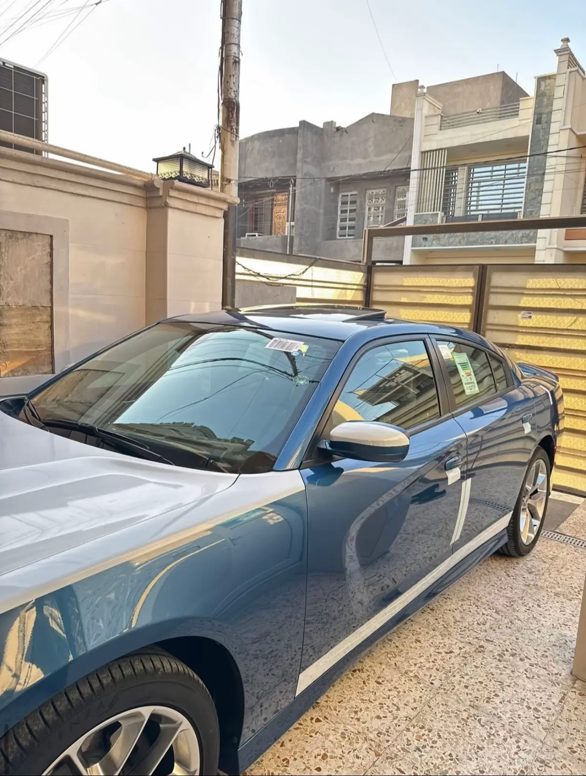 ‏‎مشالله المميز زيروو  من النوادر هيج نضافه و عداد 📍 جارجر  جيتي  GT  موديل 2021   ( خـليـجـي )  ‏‎وكالت هارلم  لون ازرق بحري   فول  مواصفات  (سياره لزكات شركه كله بعده بيهه زيرو) سياره مضمومه من 2021 متروكه 🪬  ‏‎مكفوله كفاله عامه سياره  ‏‎سيارة زيرووو ماشية 11  الف  فقط زيروو ‏‎بعده بحالت وكاله ماكو اخته  ‏‎ رقم اربيل الجديد بسمي تحويل اي وقت  ‏‎بعده بنايلون  الشركه و بحالت زيرو  ‏‎الضمان : 3 سنوات او 60 الف كيلو متر .  ‏‎المحرك : V6.  3.6L . ‏‎المواصفات : ‏‎* نسخة GT سوبر تراك باك ‏‎* جناح خلفي ابيض  ‏‎* ويل قياس 20 انچ ابيض  ‏‎* ستيرن رياضي .  ‏‎مقاعد رياضية جلد  مع خطوط بالون البرتقالي.  ‏‎* مصابيح أمامية زنون .  ‏‎* كشافات الضباب زنون .  ‏‎* المصابيح الأمامية مع LED .  ‏‎* حساسات .  ‏‎* شاشه كبيرة مع نظام ملاحة نفكيشن GPS . ‏‎* الشاشة مع اوپشنات SRT .  ‏‎* سستم صوت الپاين . ‏‎* فتحت سقف (سلايد) .  ‏‎* مقاعد أمامية كهربائية عدد 1  ‏‎* مقاعد أمامية وتدفئة .  ‏‎* تشغيل عن بعد .  ‏‎* ستيرن كهربائي .  ‏‎* تدفئة ستيرن .  ‏‎* محدد سرعة .  ‏‎* تلفون بلوتوث .  ‏‎* كاميرا خلفية . ‏‎* مرايا متحسسة للاضاءة العالية . ‏‎* كير شفتر بالستيرن .  ‏‎* دخول ذكي (بصمة) . ‏‎السعر 330 الف دولار 💲  ‏‎*العنوان: بغداد  مكاني بغداد  ‏‎بيع او مراوس #جارجرات_العراق_الفخامه_الامريكي🇺🇲 