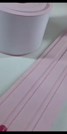 Painel Ripado Decorativo Quarto Eva Autocolante 10cm - 2,5m Rosa Links: https://collshp.com/achadinhosflorr?share_channel_code=1 #shoppe #casa #quarto #decoração 