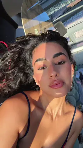 I’m a summer baby but I love when it’s crispy 🥰🍁🥹♥️ #autumnaesthetic #fallisuponus #fallalala #treykennedy #kissme 