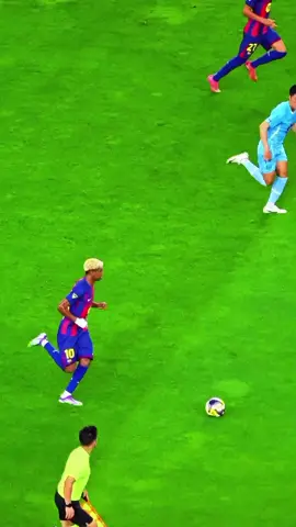 Lamine yamal🪄🎩#footballtiktok #fyp #barcelona #pourtoii 