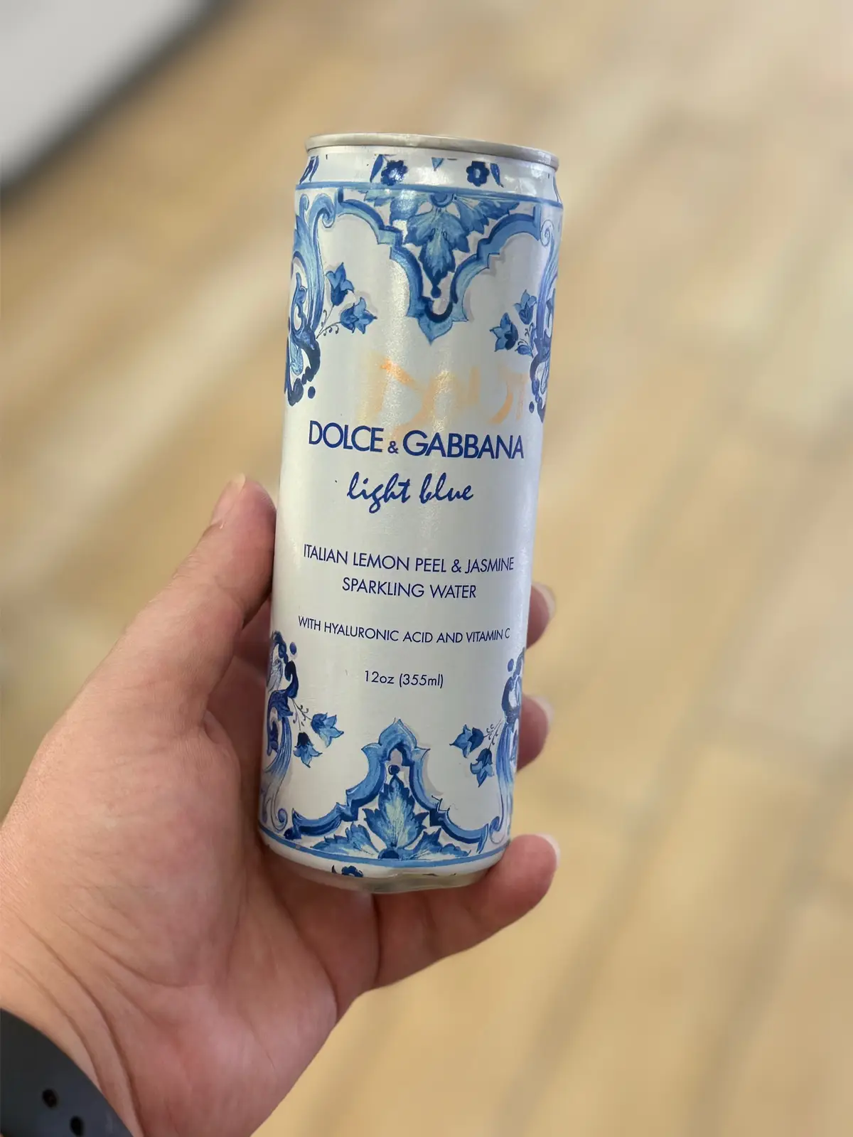 Dolce and gabbana light blue Italian Lemon peel and jasmine sparkling water with hyaluronic acid and vitamin c 