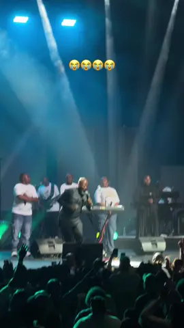 #ncandweni 🙌🏽🙌🏽😭👐🏾👐🏾… #totalpraiseandworshipwithlebosekgobela 