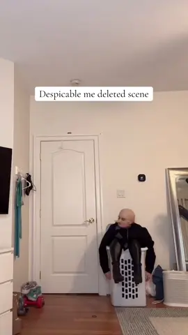 Minion bob helping mommy, i mean gru, out of basket that he definitely didnt shove her, i mean him, into. #ashby #gru #minion #clip #dispicableme #ashbylive #ashbyfunny #ben 
