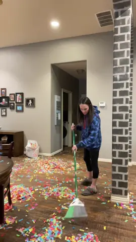 It didn’t not work 😂😂😂 @Jlo1017 #fyp #funny #wind #blown #foryou 