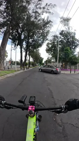 Para que veas que si pongo atención a tus videos @Memo D. Ciclista jaja