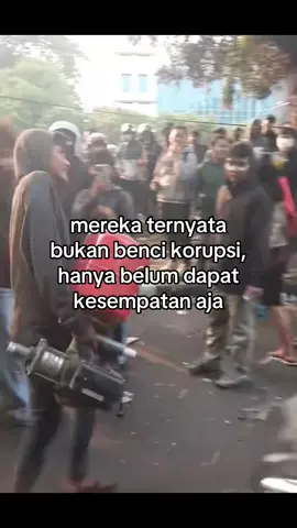 tidak semua, tapi rata-rata!  sc@tokocasisss  #demo #demoindonesia #fyp #xyzbca #korupsi 