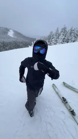 tag someone you’d spend a snowy christmas with ☃️🎄 #fyp #navidad #holidaycountdown #christmas2025 #letitsnow 