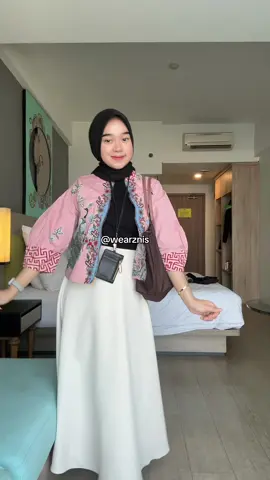 #batik #bajubatik #batikjaket #batikbomber #batikwanita 