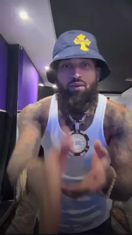 El nombre de una batería 🪫😂 #bryantmyers #tiraera #anuel #fyp 