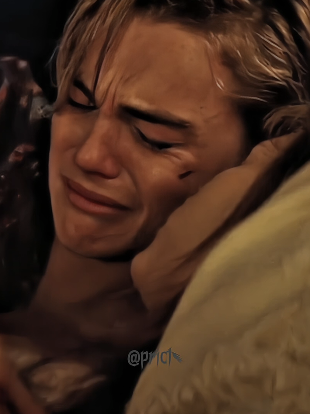 Crying for a loved one👑 #leonardodicaprio #clairedanes #romeoandjuliet1996 #romeoandjuliet #foryou #ti̇ktok #viral #fyp #edit 