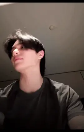 59 seconds of phi jak @Zloty his bareface, his jawline, his arms, his stubble, his deep voice, his english, his smile, his giggles, his smirk, everything about him is so boyfriendable 😭 #williamjkp #วิลเลี่ยมจักรภัทร #lykn #williamest 