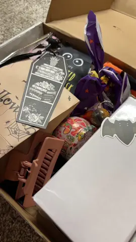 #blinddatewithabook #tiktokshoplabordaysale #booktoker #smut 