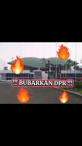 bubarkan DPR, karna udah banyak kebijakan gila yang dibuat oleh mereka, sudah cukup kita di bikin sengsara sama mereka#demodpr #bubarkandpr 