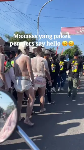 Fyp tah gak cah mas mas pakek pempers 🤣🤣🤣 #karnavalsumberwudi #karnavalsemperat #karnavalglogok #promomakangajian #fyppppppppppppppppppppppp mencoba fyp lagi 🥰