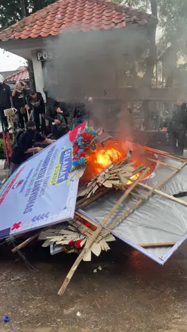 UPDATE SITUASI PENDOPO KABUPATEN BANYUMAS 30 AGUSTUS 2025 #stopanarkis #hotnews #purwokerto #purwokertoviral #banyumas24jam #keadilanharusditegakkan #demo #indonesiamaju 