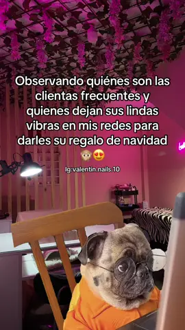 Yo viendo quién se ganó su regalito por estar activa 🤓📲💝 #RegaloNavidad #ClientasVIP #TikTokNavideño #Meme #MemeCut 