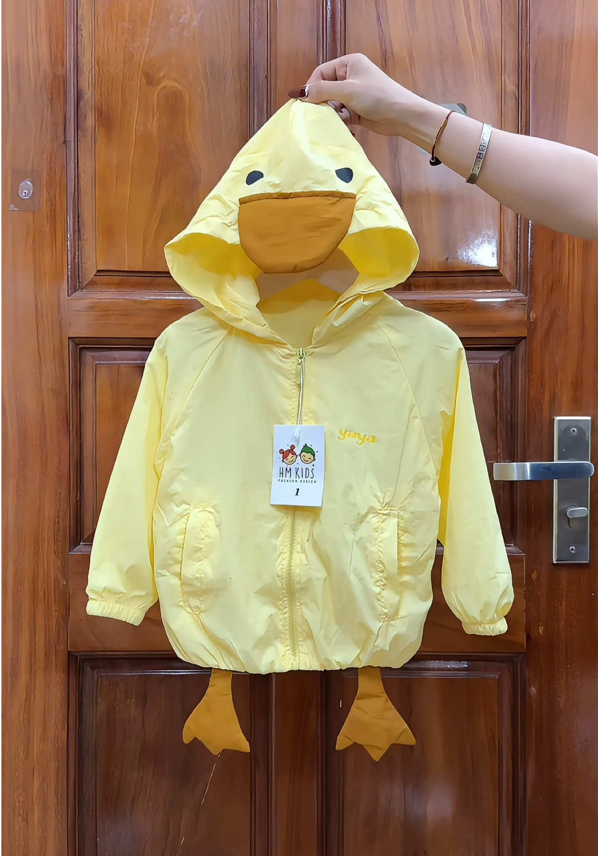 Áo khoác gió bé gái lót lưới #tiemmeken #aochobe #aokhoacchobe #aogiochobe #aokhoacgiochobe 