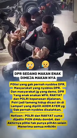 ya alloh cepat membaik nagaraku rakyat dan aparat jadi korban #demo #sedihbanget😭😭😭 