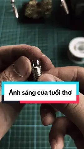 Thứ đưa mình đến với nghề điện. Tuổi thơ với những cục pin, những bóng đèn dây tóc #tuoitho8x9x #tuoitho #denpinxua 