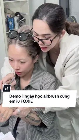 Demo Day 1 học airbrush của e iu @FOXIE ( phóc xì ) tại #daotaomakeupchuyennghiepnangcao #bonniemakeupacademy #xuhuong #airbrushmakeup #dinairairbrushmakeup 