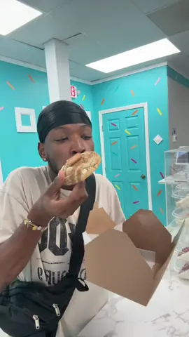 the cookies are soooo good!! better than crumble in my opinion BUT this strawberry banana pudding!!!!!! omg fireeeeee!!! 😩🔥🔥 @Adore Sweets Bakery 