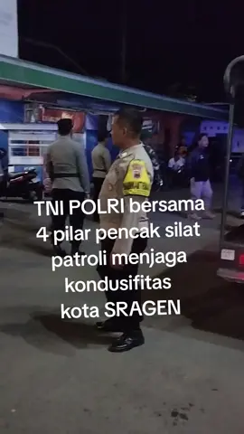 TNI POLRI bersama 4 pilar pencak silat menjaga kondusifitas keamanan kota sragen #sragen24jam #psht #ikspikerasakti_indonesia #pagarnusa86 #pshw_tm_1903 