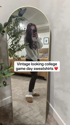 Great game day! 👏🏽 I love this vintage looking sweatshirt for football days! Such an easy, cute piece. AND under $20?! 