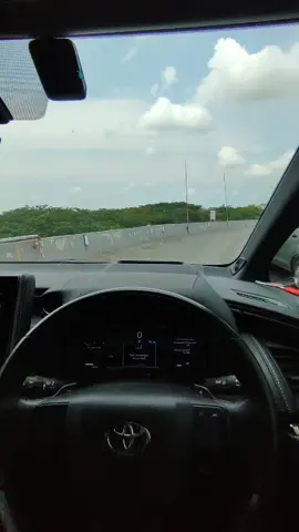 💚🖤 #rental #rentalmobilmedan #rentalmobiljakarta #kualanamuairport #indonesia🇮🇩 