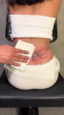@kier.tattoo #lowerbacktattoo 