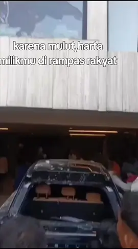 peristiwa sabtu (30/8/2025) anggota DPR RI dari partai  Nasdem#fyp #youtube chilling with journalist#kalpostonline #iknpost #