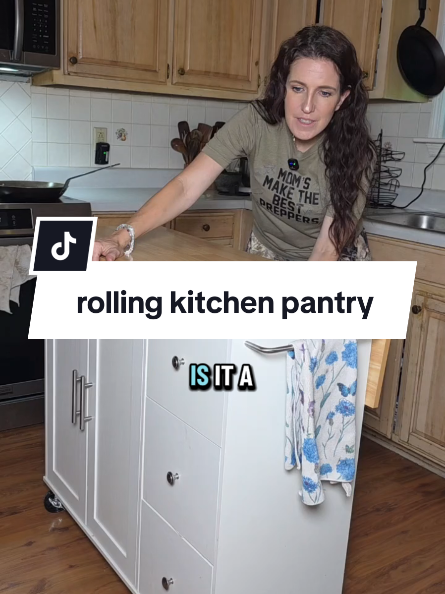 love this rolling kitchen island. #walsunny #kitchen #pantry #furniture #storage 