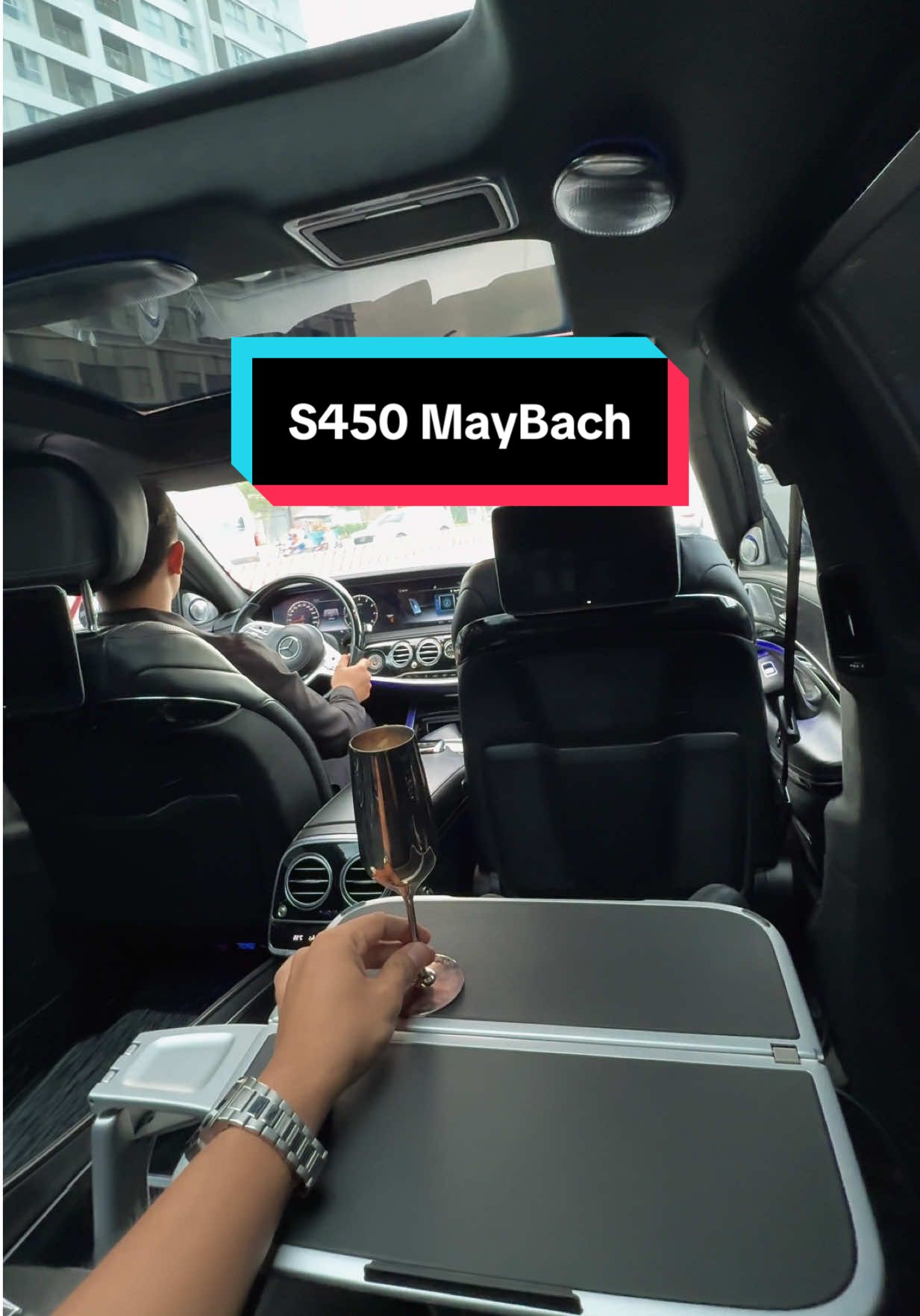 Pov bạn đang ngồi hàng ghế sau của MayBach.#binhxesang #xeluot #s450maybach #maybach #laauto 